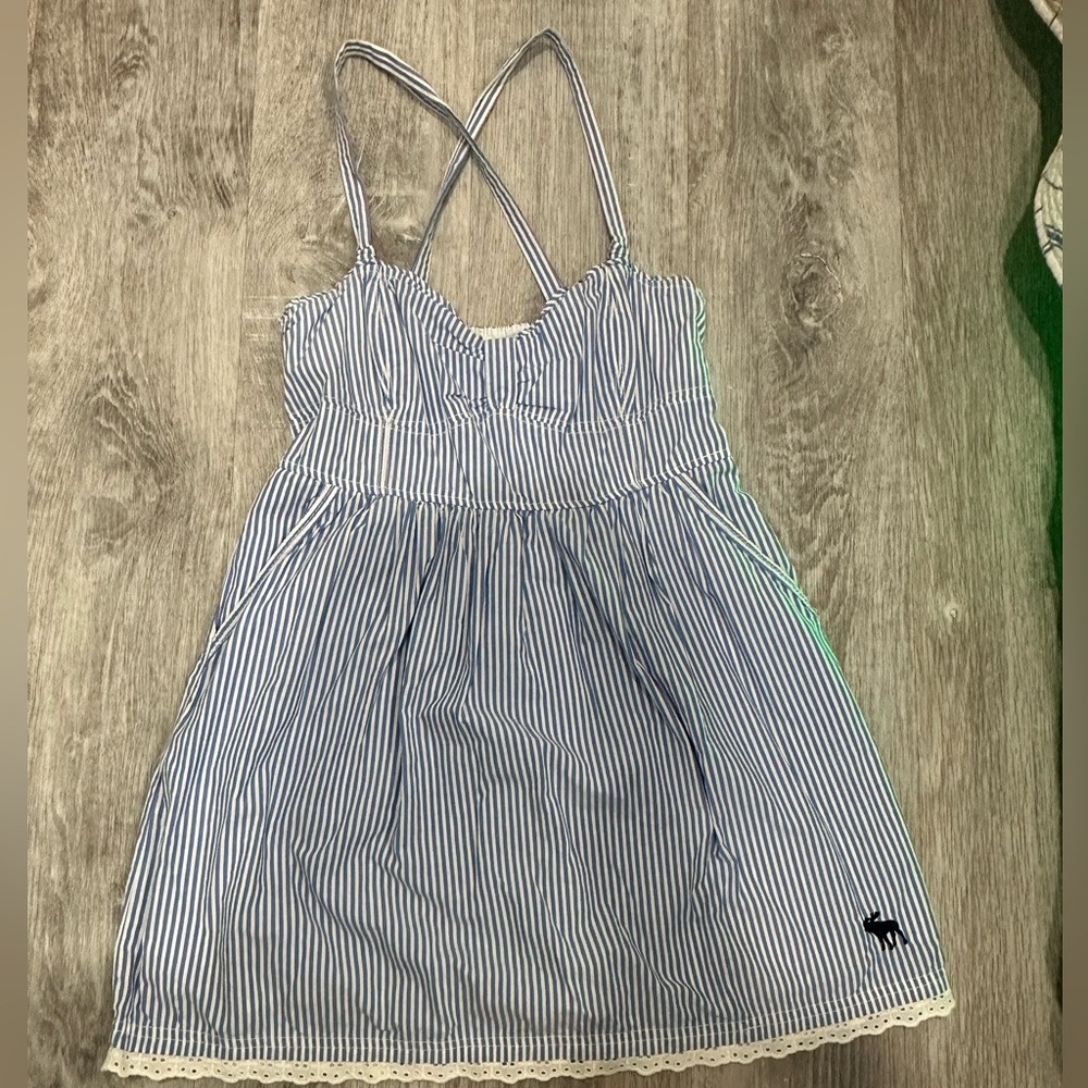 Abercrombie & Fitch white and blue stripped mini dress